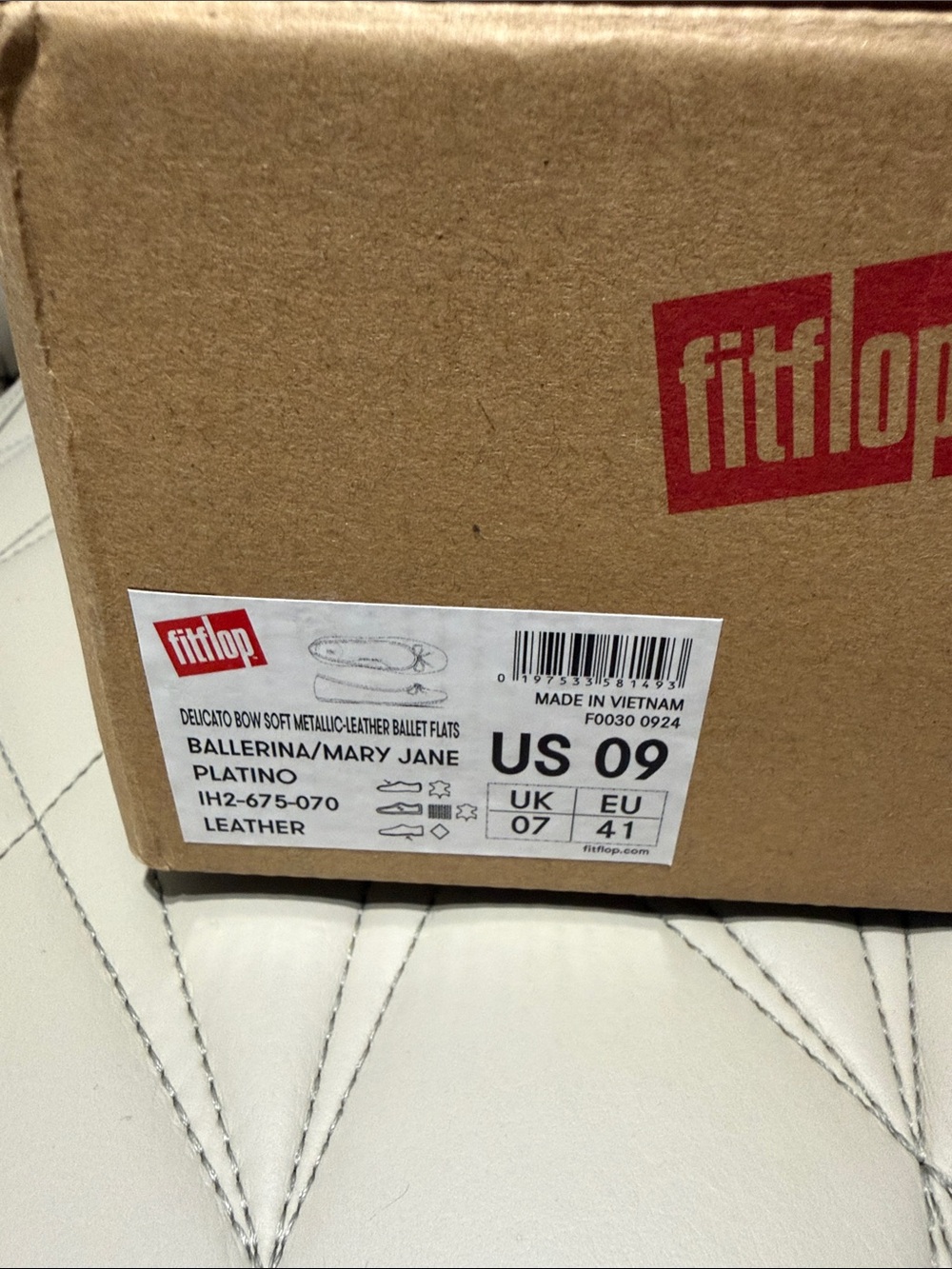 Fitflop y DELICATO BOW Gold Metallic Ballet Flats with Bow Trim - Picture 2 of 13